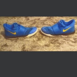 COPY - Nike shoes kids size 3y